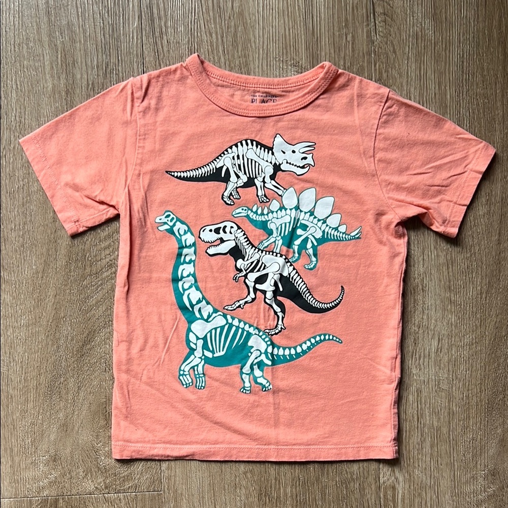 The Children’s Place Boys Bundle of Graphic Tees Size 4T - Picture 9 of 17